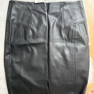 Elegant Black Leather Skirt